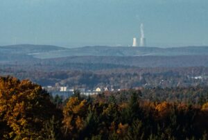Kernkraftwerk Phillipsburg von der Hohen-Warte ausgesehen
