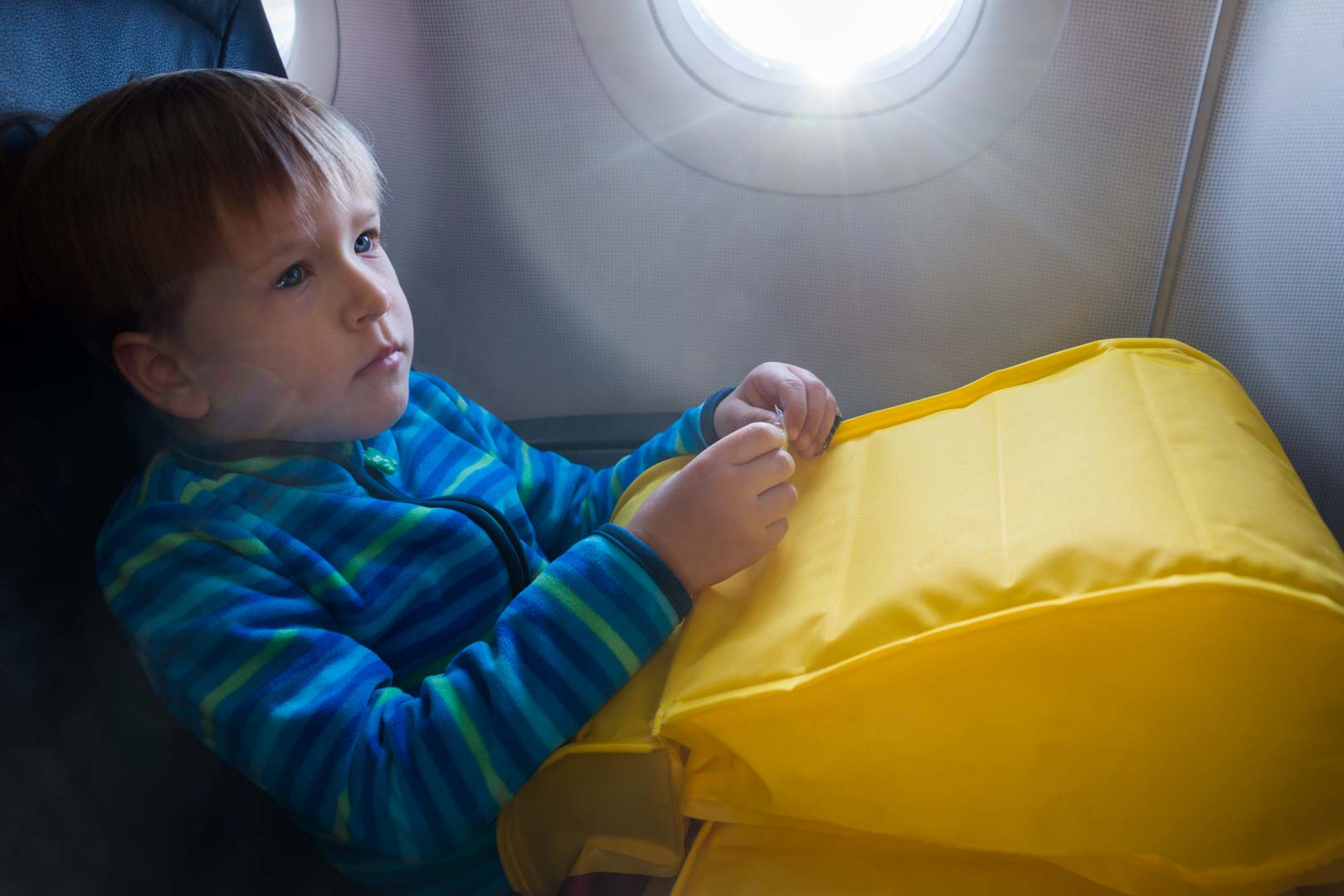 Loopbelt - Gefahr im Flugzeug für Baby & Kleinkind? - Irgendwo mit Kind