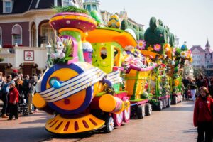 Minie's Little Spring Train