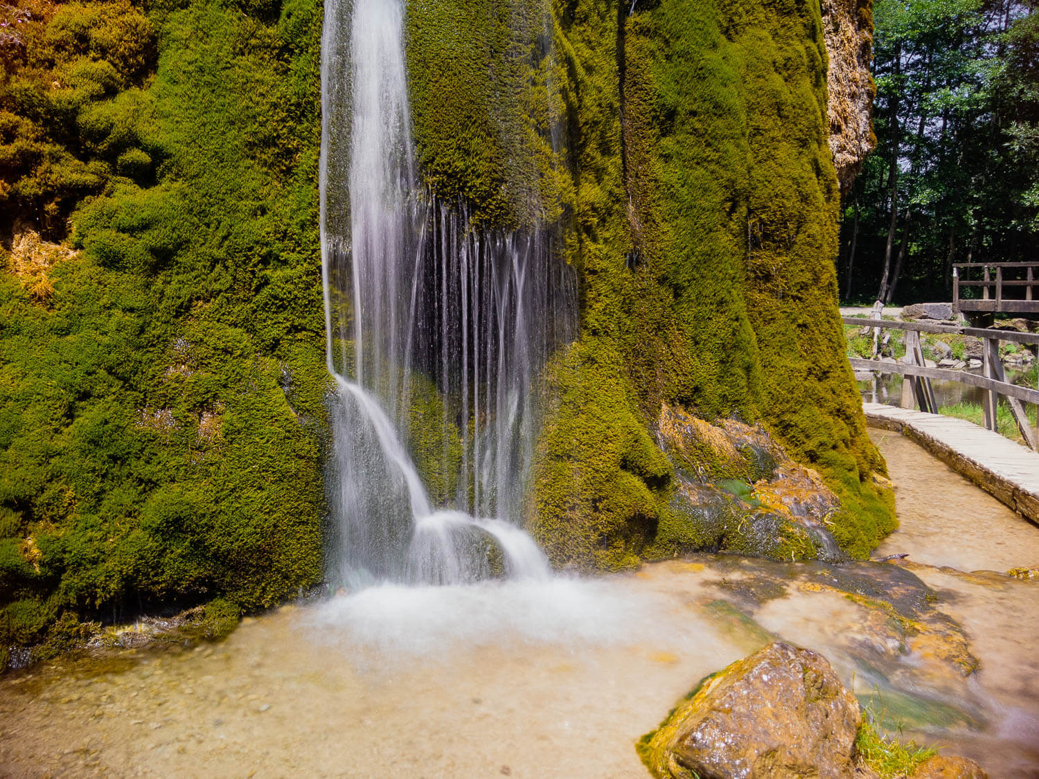 Dreimühlen-Wasserfall in der Eifel: Langzeitbelichtung Osmo Pocket