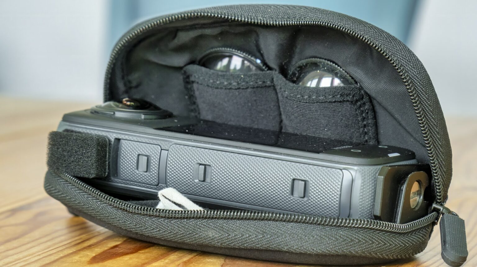 Honbobo Silikon Objektivkappe Objektivschutz Schutz Objektivabdeckung kompatibel mit Insta360 ONE RS/Insta360 ONE R 1-Zoll Leica